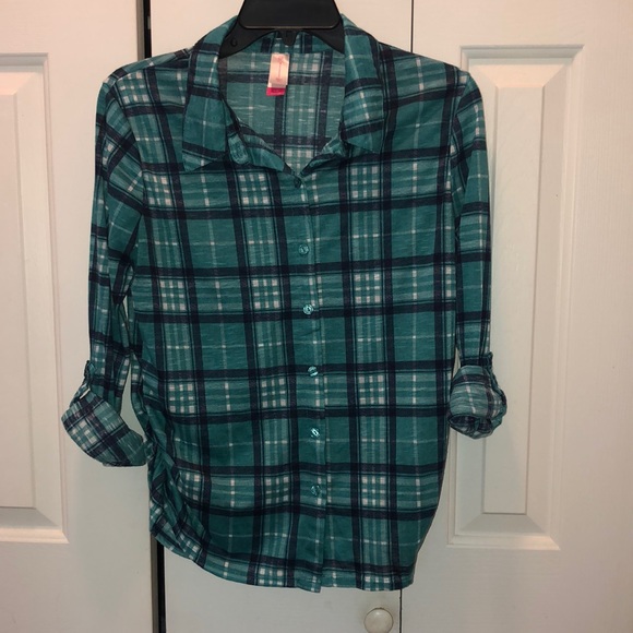 No Boundaries Tops - 💜Plaid Button down Top💜